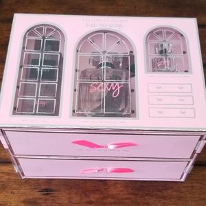 VS Eau So Sexy Gift Set $130 Value